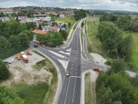 Blick von oben auf die Kreuzung mit der neuen Ampelanlage