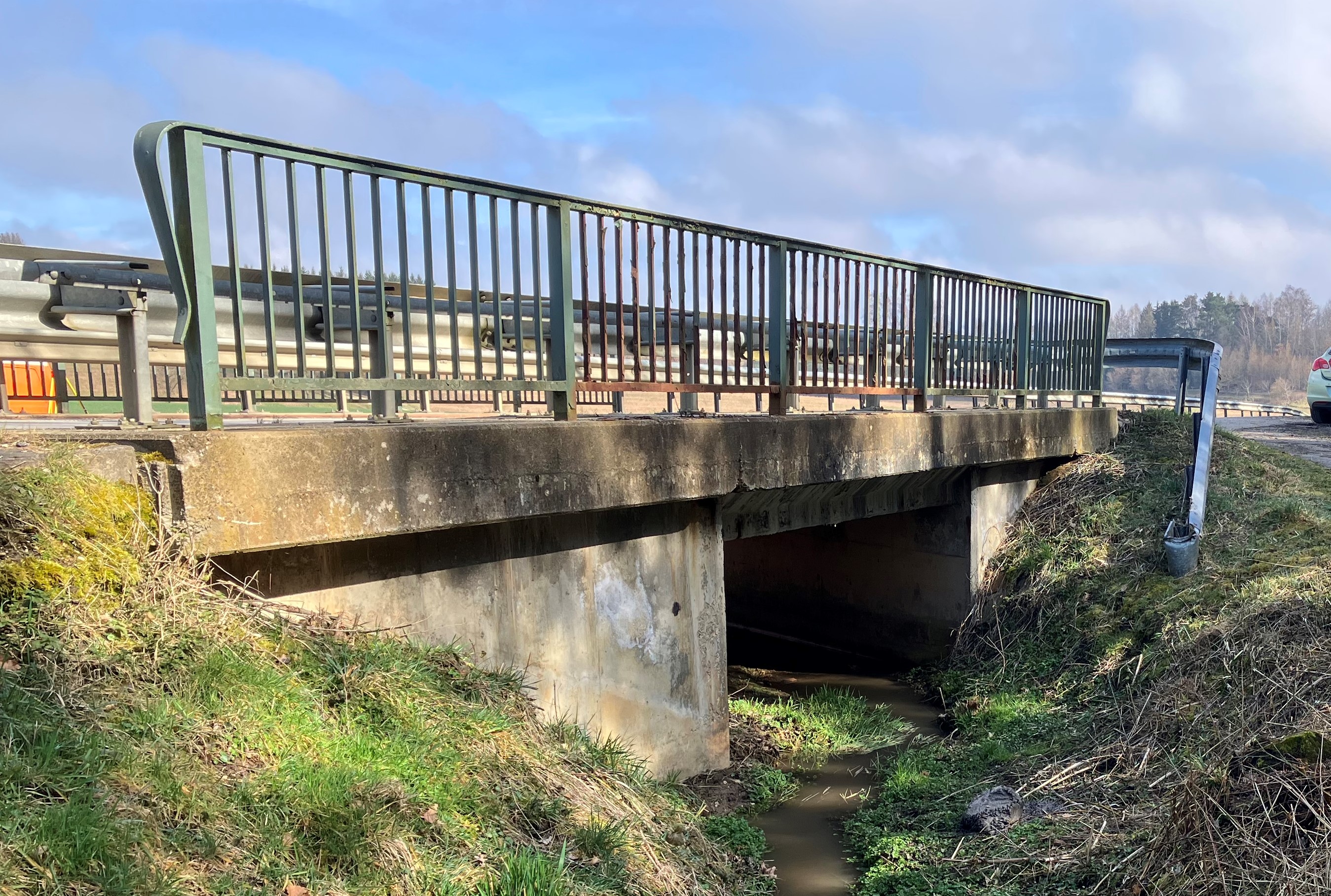 St 2142: Staatliches Bauamt Erneuert Durchlass Bei Thonhausen